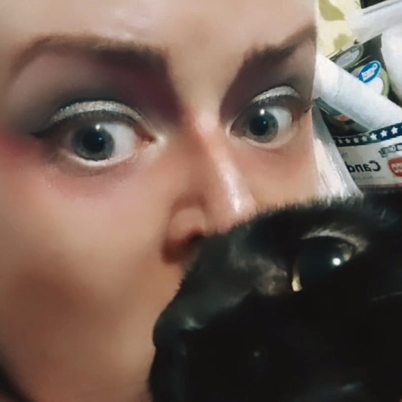 Meet your Posher, Kristin - Picture 1 of 1